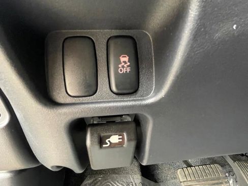 Used 2016 Mitsubishi i ES image 13