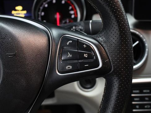 Used 2018 Mercedes-Benz CLA 250 image 13