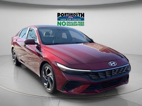 Used 2024 Hyundai Elantra Limited image 31