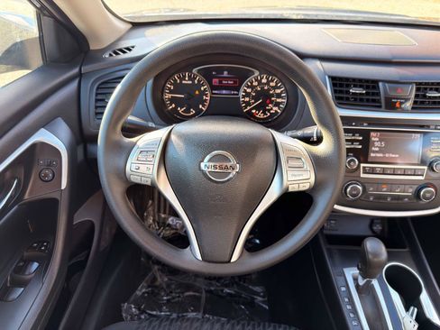 Used 2018 Nissan Altima 2.5 S w/ S Convenience Package FWD image 13