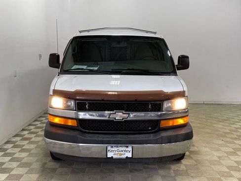Used 2013 Chevrolet Express 1500 image 2