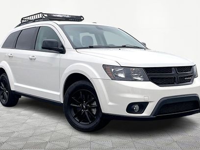 Used 2019 Dodge Journey SE w/ Blacktop Package