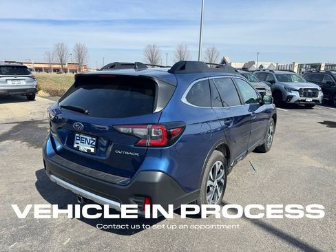 Used 2022 Subaru Outback Limited image 3