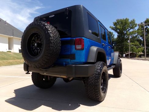 Used 2015 Jeep Wrangler Unlimited Sport AWD/4WD image 34