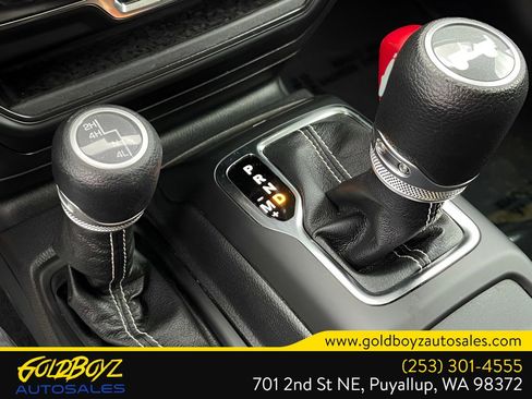 Used 2023 Jeep Wrangler Sahara image 26