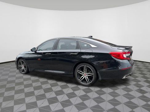 Used 2021 Honda Accord Touring image 5