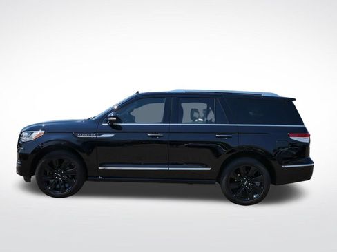 Used 2024 Lincoln Navigator Reserve w/ Equipment Group 201A AWD/4WD image 6