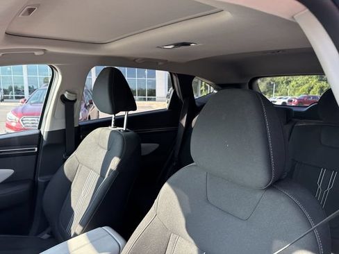 Used 2022 Hyundai Tucson SEL w/ Convenience Package FWD image 11