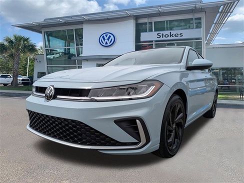 New 2026 Volkswagen Jetta SE image 8