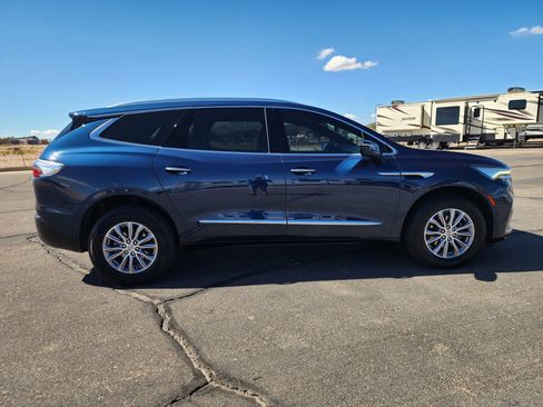 Used 2023 Buick Enclave Premium image 4