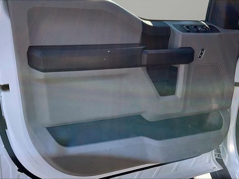 Used 2020 Ford F350 Lariat image 25