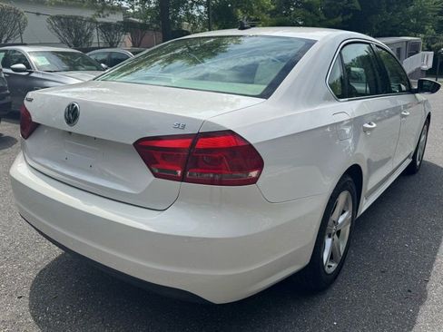 Used 2012 Volkswagen Passat 2.5 SE FWD image 6