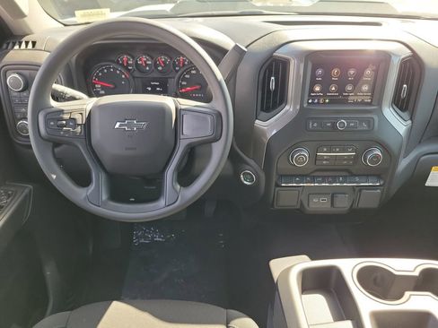 New 2026 Chevrolet Silverado 1500 Custom Trail Boss AWD/4WD image 4