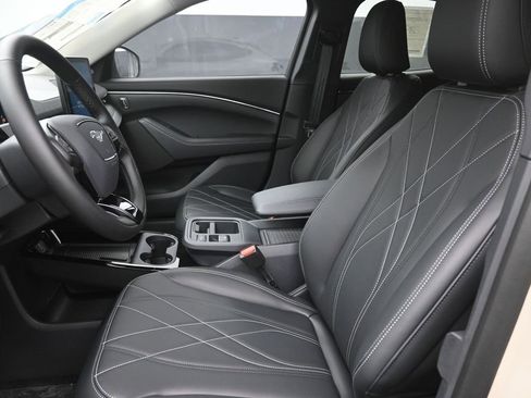 New 2025 Ford Mustang Mach-E Select image 19