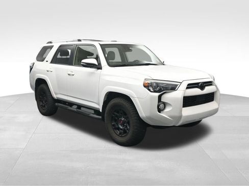 Used 2020 Toyota 4Runner SR5 Premium w/ Moonroof Package image 7