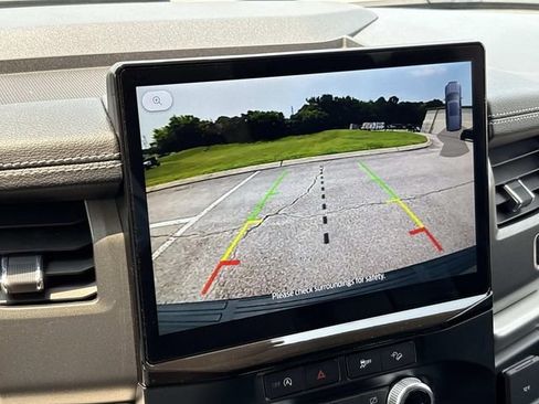 Certified 2024 Ford Expedition XLT AWD/4WD image 32