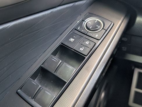 Used 2022 Lexus IS 350 F Sport RWD image 29