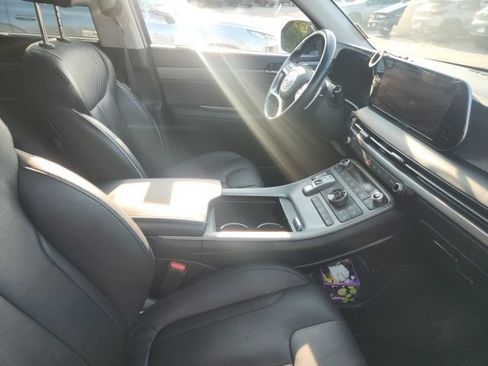 Used 2024 Hyundai Palisade SEL w/ Premium Package AWD/4WD image 9
