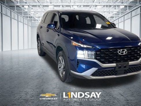 Used 2023 Hyundai Santa Fe SE w/ Cargo Package image 4