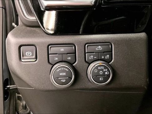 Used 2025 Chevrolet Silverado 2500 LT w/ Convenience Package AWD/4WD image 37