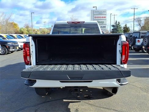 Used 2023 GMC Sierra 3500 AT4 w/ AT4 Premium Plus Package image 14