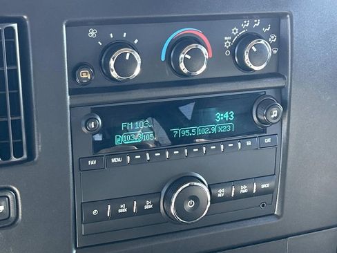 Used 2023 Chevrolet Express 3500 LS image 25