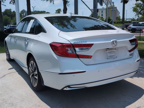 Used 2020 Honda Accord Touring image 8