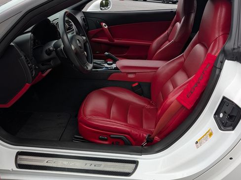 Used 2008 Chevrolet Corvette Coupe w/ Preferred Equipment Group RWD image 12