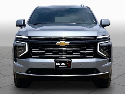 Used 2025 Chevrolet Tahoe High Country AWD/4WD image 7