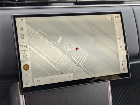 New 2025 Land Rover Range Rover SE image 14