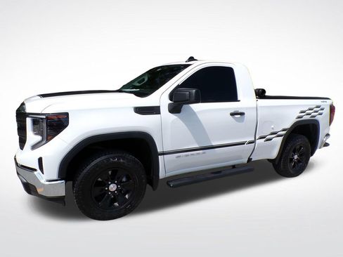 Used 2024 GMC Sierra 1500 Pro w/ Pro Value Package AWD/4WD image 3