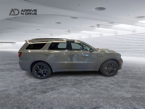 Used 2025 Dodge Durango R/T w/ Blacktop Package image 3