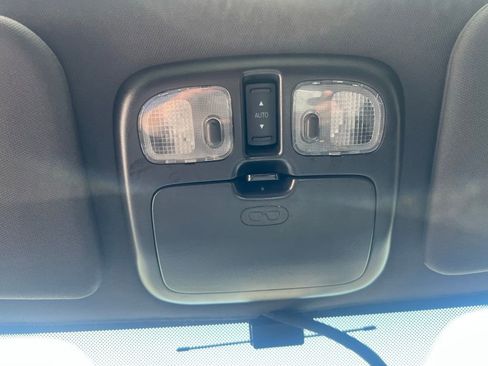 Used 2010 Ford Escape XLT image 25