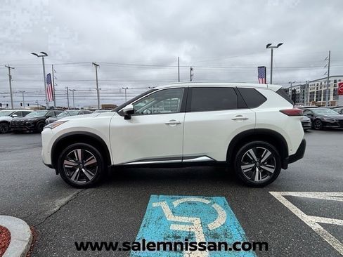 Certified 2023 Nissan Rogue SL w/ SL Premium Package AWD/4WD image 4