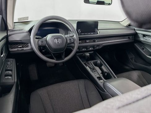 Used 2023 Honda Accord EX image 18