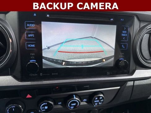 Used 2017 Toyota Tacoma TRD Off-Road w/ Tow Package (A/T) image 2