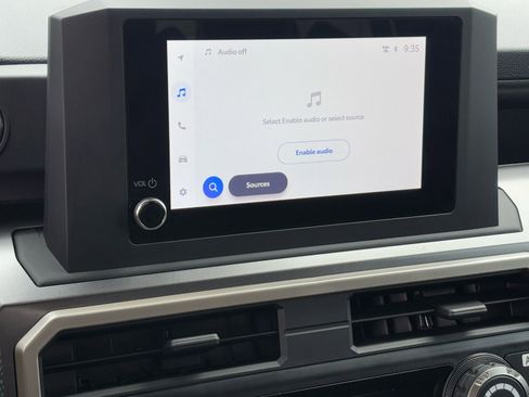 Certified 2025 Toyota Tacoma SR5 image 25