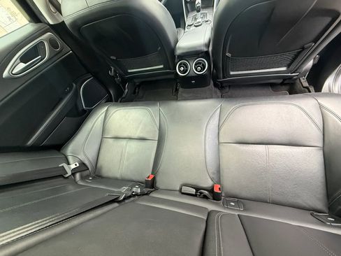 Used 2017 Alfa Romeo Giulia Ti AWD/4WD image 7