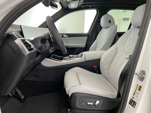 New 2026 BMW X5 xDrive40i w/ M Sport Package image 4