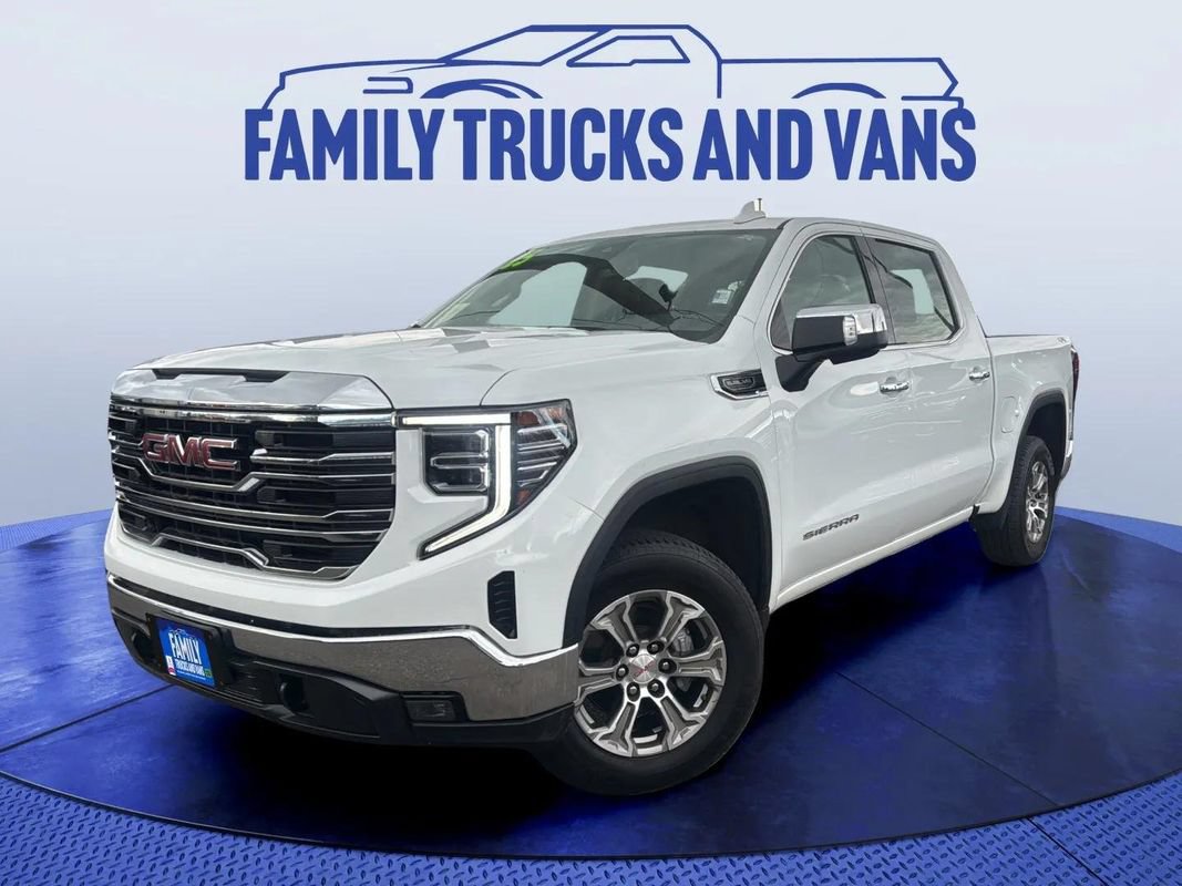 Used 2025 GMC Sierra 1500 SLT AWD/4WD image 1