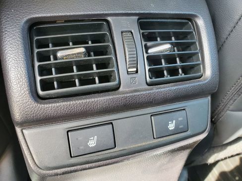 Used 2015 Subaru Legacy 2.5i Limited image 30