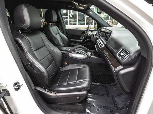 Used 2021 Mercedes-Benz GLS 450 4MATIC image 29