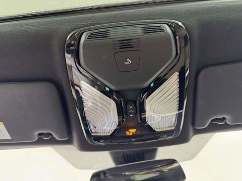 Used 2021 BMW 430i xDrive Coupe w/ Premium Package image 25