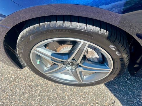 Used 2018 Mercedes-Benz E 300 4MATIC image 39