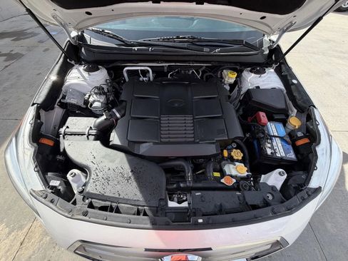 Used 2017 Subaru Outback 3.6R Limited image 30