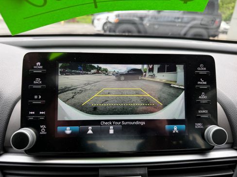 Used 2019 Honda Accord EX image 22
