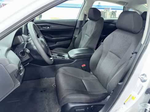 Certified 2023 Honda Accord EX image 15