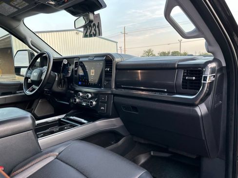 Used 2025 Ford F250 Lariat AWD/4WD image 47