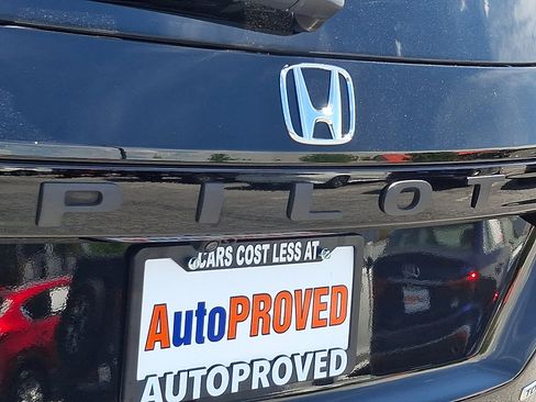 Used 2023 Honda Pilot Touring image 34