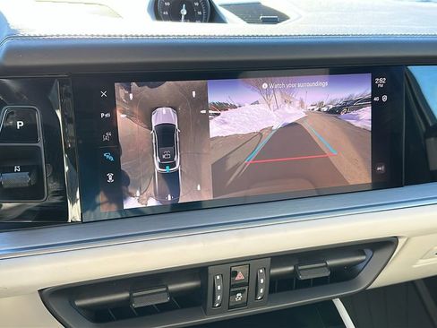 Used 2024 Porsche Cayenne Base image 18